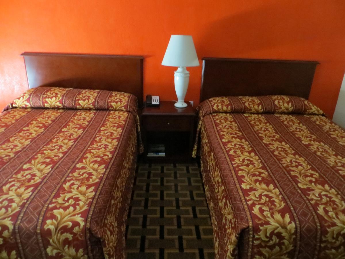 Budget Inn Cocoa Kültér fotó